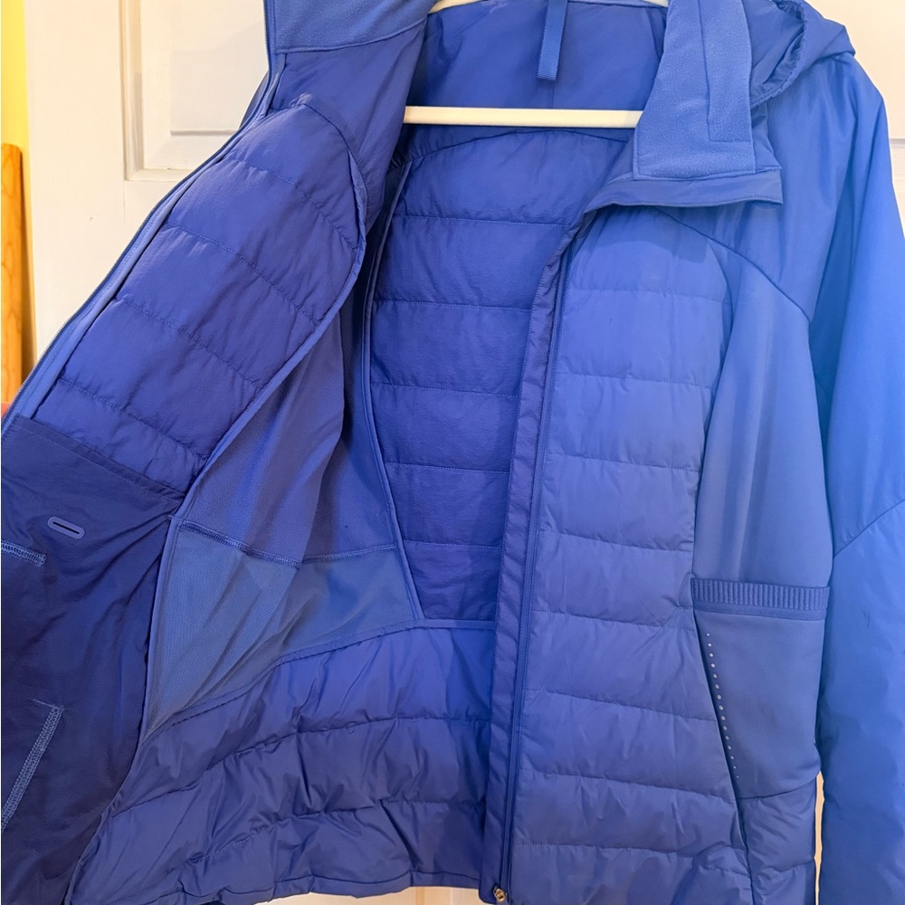 Lululemon Athletica Vibrant Blue Puffer Jacket - Picture 3 of 5